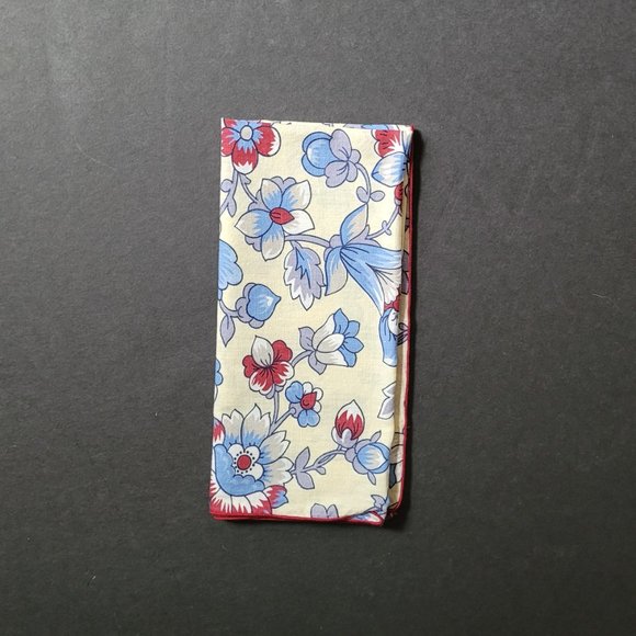 Blue Floral Napkins, Set of 5, Not Used - Picture 3 of 5